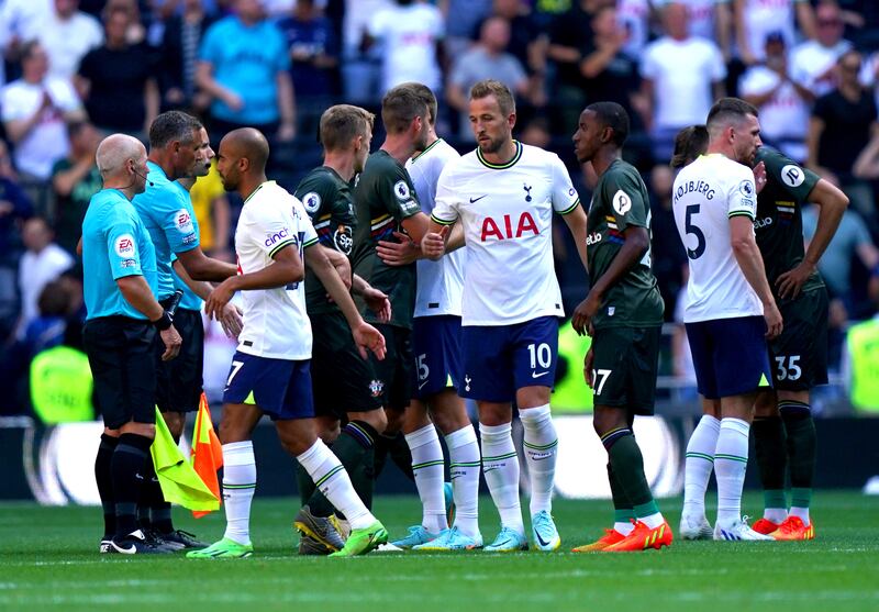 Romain Perraud (Moussa Djenepo, 72) Had 20 minutes but, despite willing running and one off-target shot, the game was already decided.
Ibrahima Diallo (Oriol Romeu, 75) Had no say in the outcome of the game and saw a late effort blocked. PA