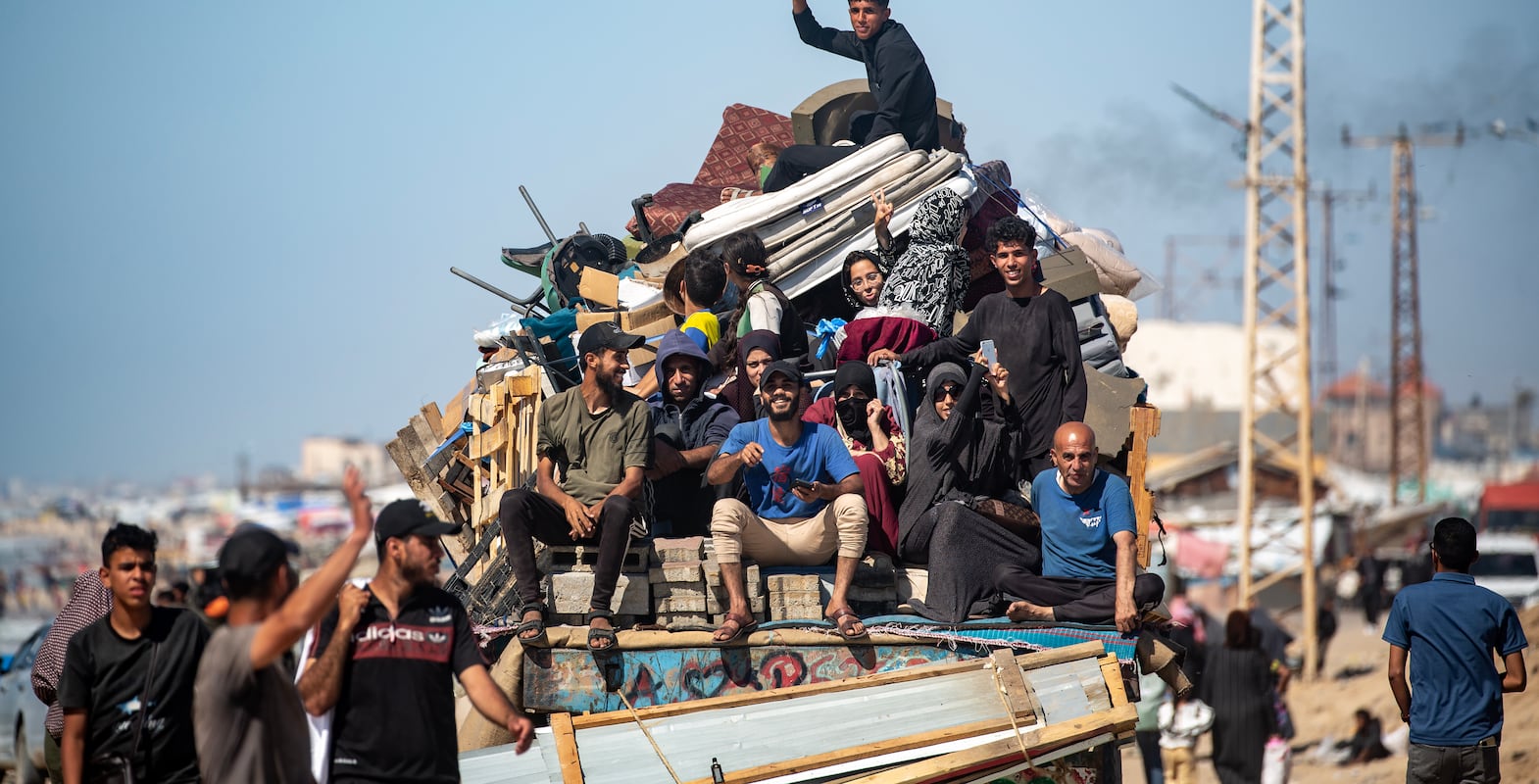 Internally displaced Palestinians leave with their belongings following an evacuation order issued by the Israeli army, in Rafah, southern Gaza Strip, 08 May 2024. EPA