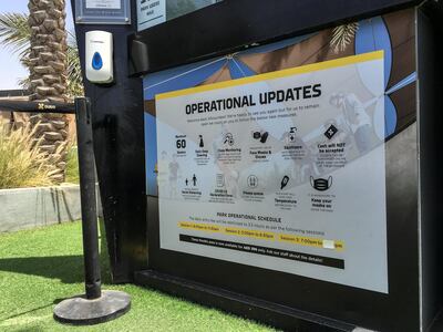 DUBAI, UNITED ARAB EMIRATES. 17 MAY 2020. Preparations along the opening of parks along the Dubai Beach. Protocol posters for opening at the Kite Beach skate park. (Photo: Antonie Robertson/The National) Journalist: STANDALONE. Section: National.