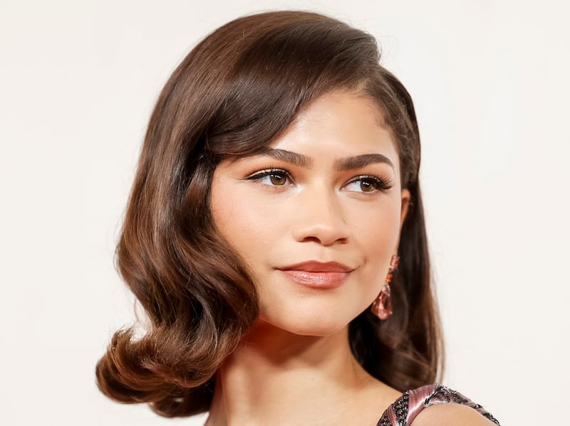 Zendaya opts for the easy-to-maintain midi hair style, falling between the chin and the shoulder. EPA