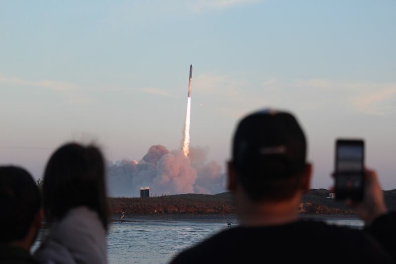 People watched the takeoff of the mega rocket in Matamoros, Tamaulipas state, Mexico. EPA