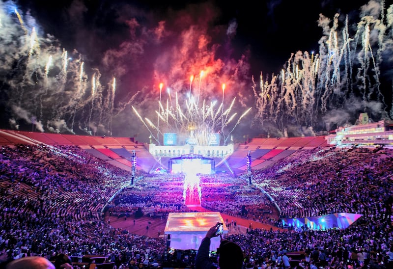 Fireworks explode over the Los Angeles Memorial Coliseum during the 2015 Special Olympics World Games Opening Ceremony, July 25, 2015 in Los Angeles, California.  The Special Olympics, the world's largest sports organization for children and adults with intellectual disabilities, will be the single largest event in Los Angeles since the 1984 Olympics, with more that 7,000 athletes from 165 countries participating. AFP PHOTO / Robyn Beck / AFP PHOTO / ROBYN BECK