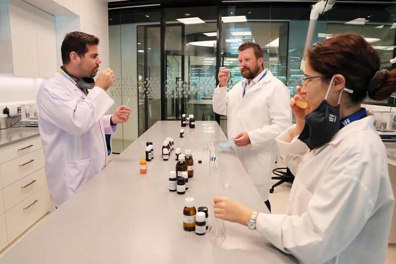 (L-R) Thiago Jimenez, David Patrick and Taraneh Taghaddossi at work in the lab.