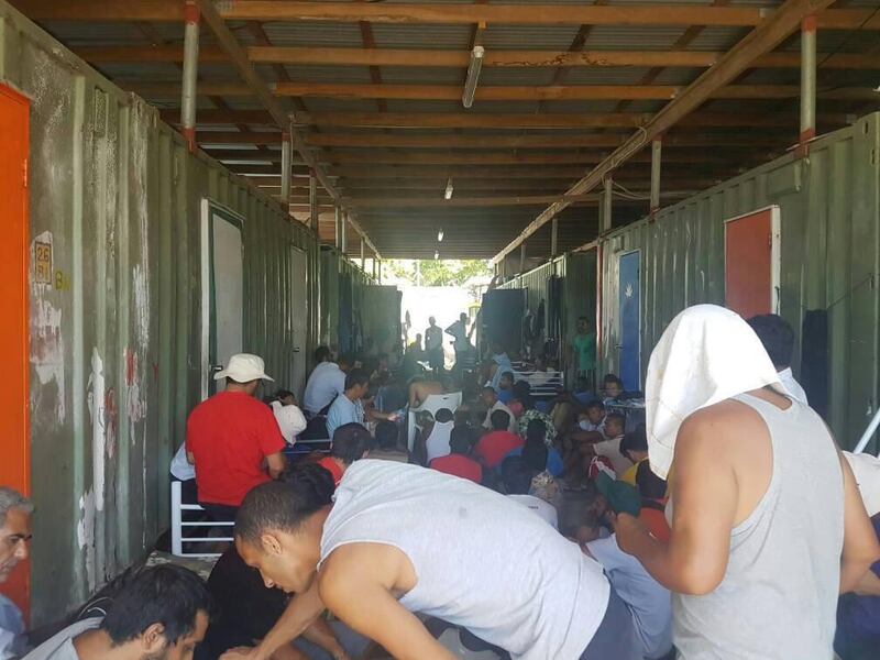 Men occupy the closed Manus Island immigration detention centre in Papua New Guinea, November 23, 2017. Abdul Aziz/Handout via REUTERS   ATTENTION EDITORS - THIS IMAGE WAS PROVIDED BY A THIRD PARTY. MANDATORY CREDIT. NO RESALES. NO ARCHIVES