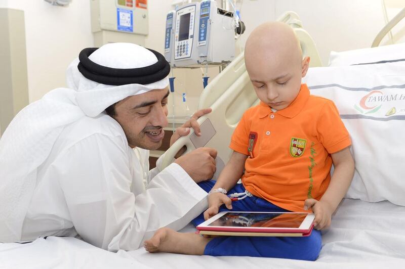 Sheikh Abdullah bin Zayed, the Foreign Minister, visited patients at the Oncology Centre at Tawam Hospital. WAM