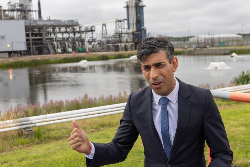 Prime Minister Rishi Sunak visited a gas plant near Aberdeen, Scotland, to promote his plans for more North Sea drilling. Photo: 10 Downing Street
