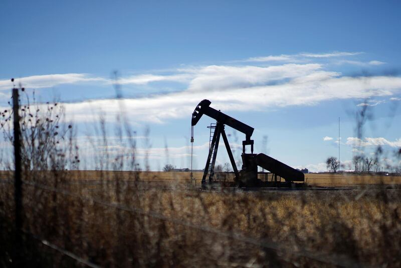 FILE PHOTO: An oil well is seen near Denver, Colorado February 2, 2015. REUTERS/Rick Wilking/File Photo