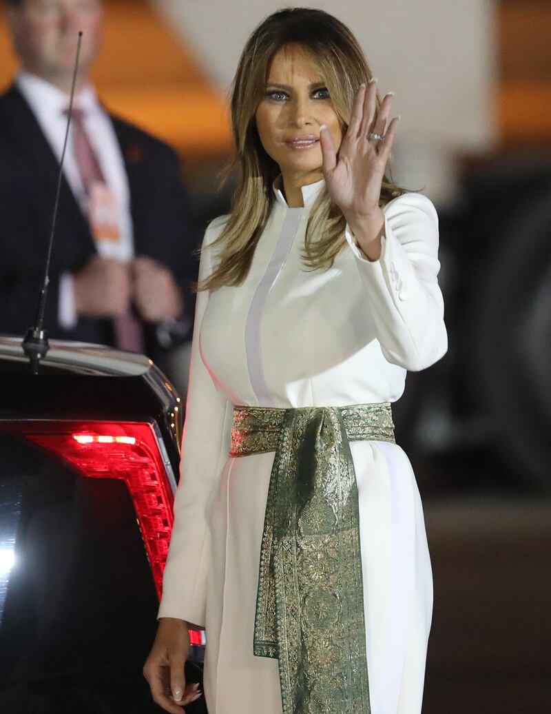 epa08244156 US First Lady Melania Trump waves after arrival at the airport in New Delhi, India, 24 February 2020. US President Trump is on a two-day state visit to India, and will visit the three Indian cities of Ahemdabad, Delhi and Agra. Trump is scheduled to have the bilateral talks with top India leadership, and is expected to discuss intellectual property rights, defence deals, nuclear power cooperation.  EPA-EFE/HARISH TYAGI