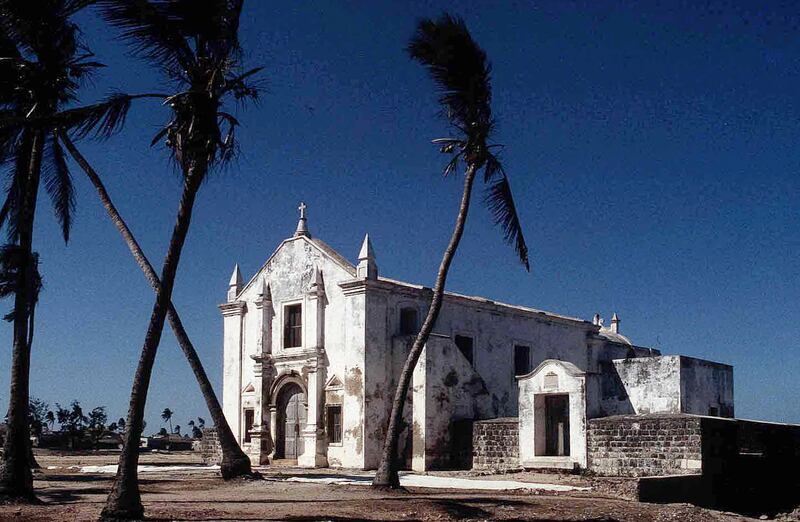 The 17th century Church of Santo Antonio on the Island of Mozambique gives an idea of what the Zanzibar church might have looked like. Photo: Wikimedia Commons