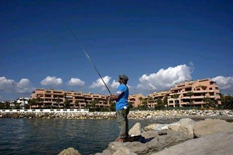 Vast numbers of unsold residential properties and foreclosures have many fishing for great deals in Spain.