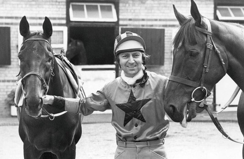 26th August 1971:  Irish comedian and singer Des O'Connor in his riding silks at Newmarket stables where he is training for the Epsom Champagne Amateur Riders Derby.  (Photo by Central Press/Getty Images)