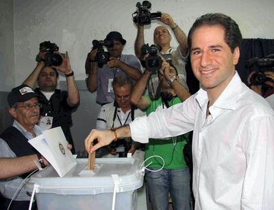 A handout picture released by the Lebanese photo agency Dalati and Nohra shows Lebanese candidate Sami Gemayel, son of former president Amin Gemayel, casting his ballot at a polling station at his hometown Bikfaya, east of Beirut, on June 7, 2009. Lebanese queued up to vote in a hotly-contested election that could see an alliance led by the Shiite militant group Hezbollah defeat the ruling Western-backed coalition. AFP PHOTO/HO == RESTRICTED TO EDITORIAL USE == / AFP PHOTO / DALATI AND NOHRA