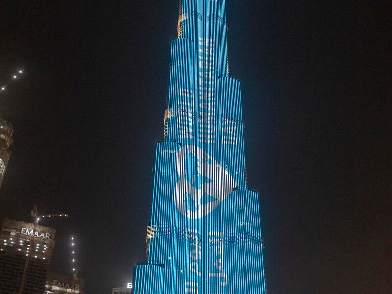 Burj Khalifa lights up for World Humanitarian Day. Photo: Antonie Robertson / The National