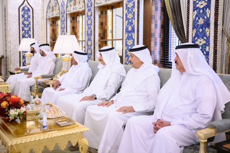 Dignitaries attend the meeting between President Sheikh Mohamed and King Hamad. 



