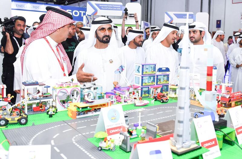 Mohammed bin Rashid visits GITEX and meets leaders of global technology development companies. WAM