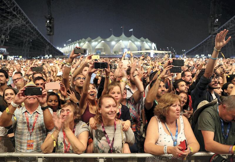 ABU DHABI , UNITED ARAB EMIRATES , NOV 25   – 2017 :- People enjoying the performance of  Mumford and Sons at the Du Arena in Abu Dhabi.  (Pawan Singh / The National) Story by Saeed Saeed