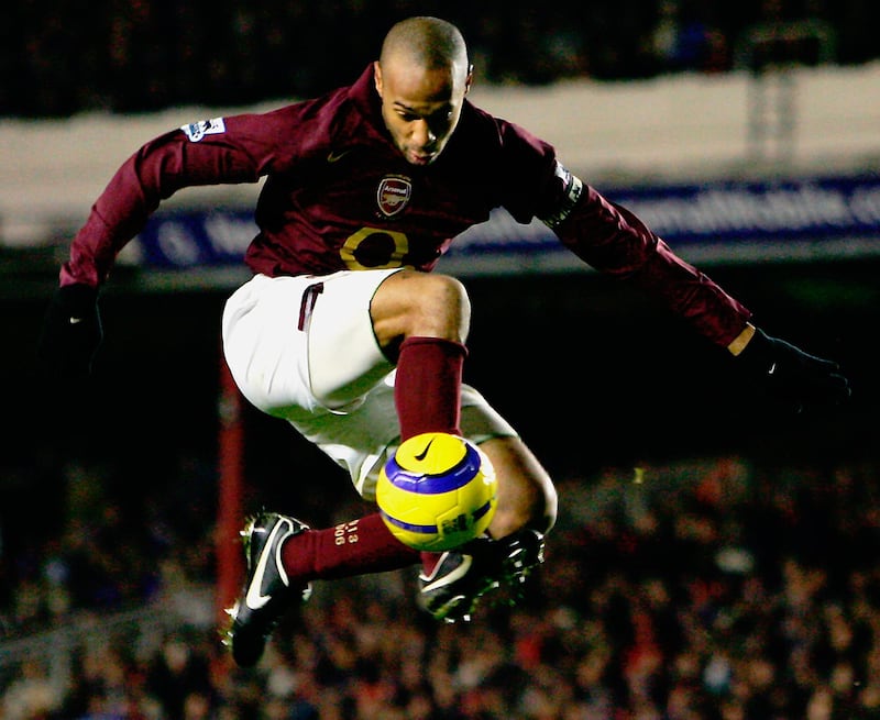 LONDON - DECEMBER 28: Thierry Henry of Arsenal controls the ball during the Barclays Premiership match between Arsenal and Portsmouth at Highbury on December 28, 2005 in London, England. (Photo by Clive Mason/Getty Images)