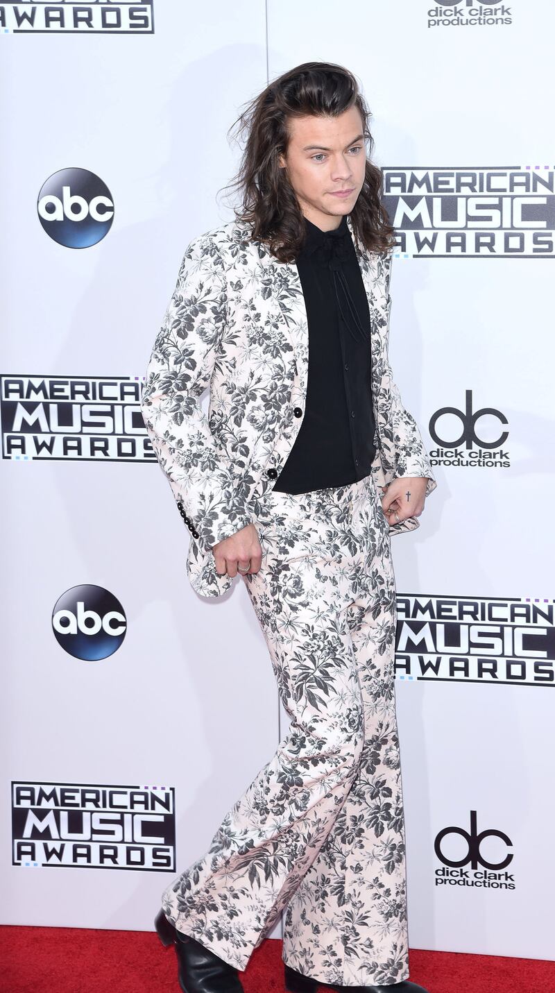 LOS ANGELES, CA - NOVEMBER 22:  Singer Harry Styles of One Direction arrives at the 2015 American Music Awards at Microsoft Theater on November 22, 2015 in Los Angeles, California.  (Photo by C Flanigan/Getty Images)