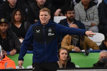 Newcastle's head coach Eddie Howe gives instructions during the English Premier League soccer match between Leicester City and Newcastle United at King Power stadium in Leicester, England, Sunday, Dec.  12, 2021.  (AP Photo / Rui Vieira)