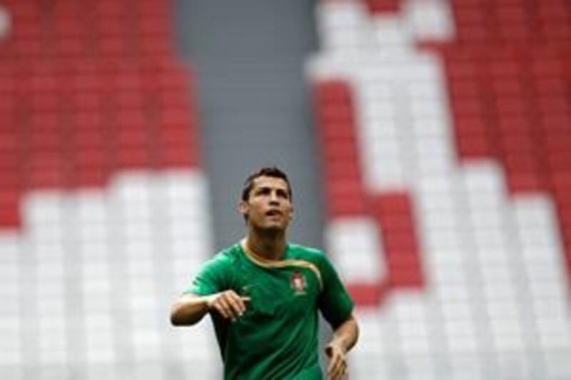 Cristiano Ronaldo has appealed to the Portuguese public to cheer them on against Hungary tonight.