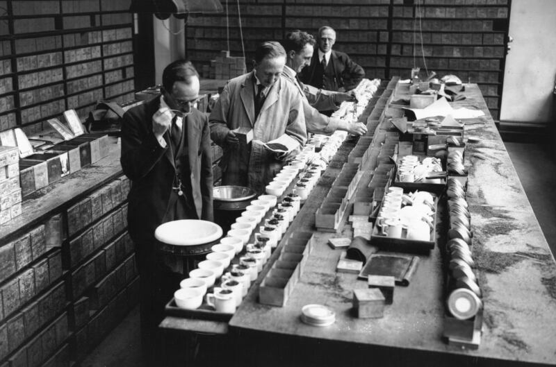 Tea tasting and inspection at Co-Op Society warehouse in 1931