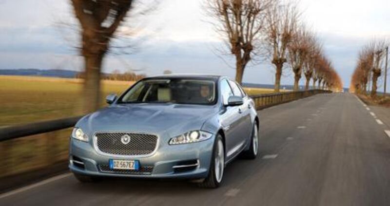 The 2011 XJ combines the grace traditional in all Jaguars with the modernity that its designs have lacked of late.