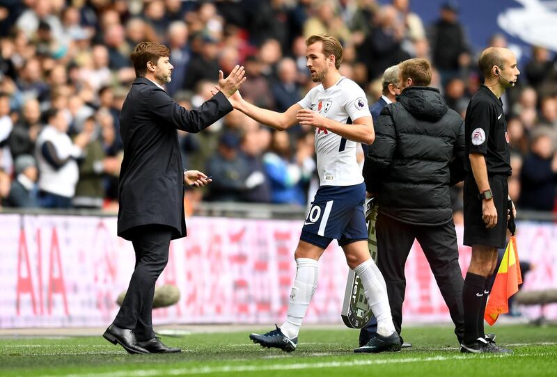 LONDON, ENGLAND - NOVEMBER 05:  Harry Kane of Tottenham Hotspur shakes hands with Mauricio Pochettino, Manager of Tottenham Hotspur as he is subbed off during the Premier League match between Tottenham Hotspur and Crystal Palace at Wembley Stadium on November 5, 2017 in London, England.  (Photo by Michael Regan/Getty Images)