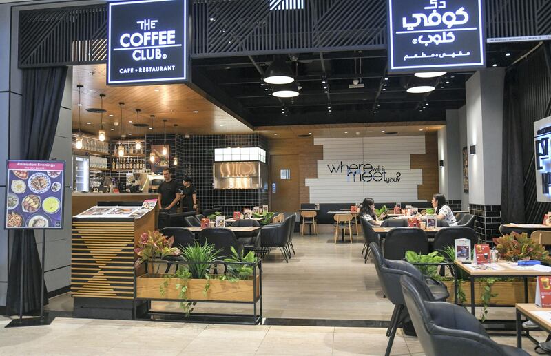 Abu Dhabi, United Arab Emirates - Abu Dhabi mall is now allowed to keep restaurants open throughout the day with no curtains or screens during Ramadan as per municipality instructions. Khushnum Bhandari for The National
