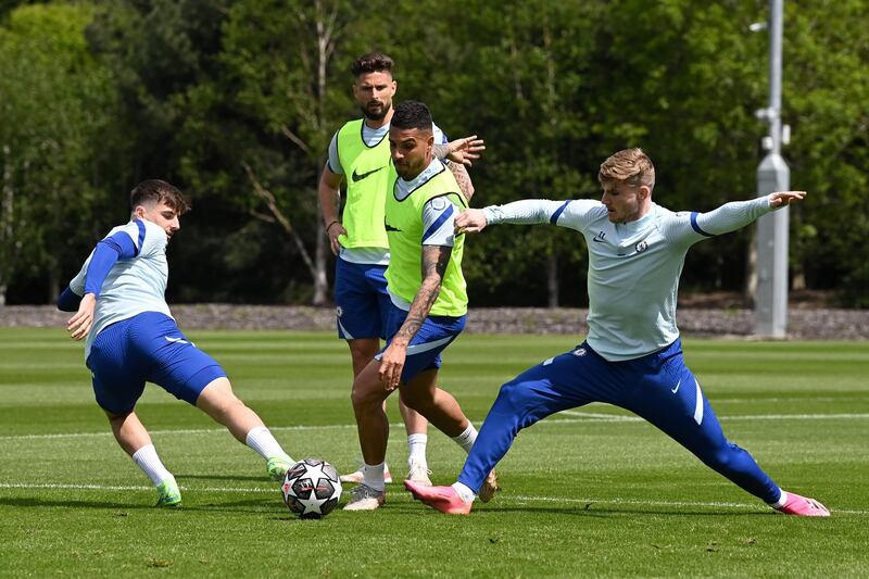 COBHAM, ENGLAND - MAY 27:  Mason Mount, Emerson and Timo Werner of Chelsea during a training session at Chelsea Training Ground on May 27, 2021 in Cobham, England. (Photo by Darren Walsh/Chelsea FC via Getty Images)