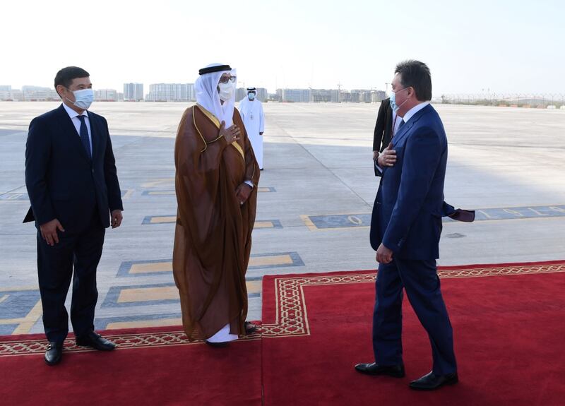 Prime Minister of Kazakhstan Askar Mamin arrives in Abu Dhabi, where he is welcomed by Mohammed Al Bowardi, Minister of State for Defence Affairs. Wam