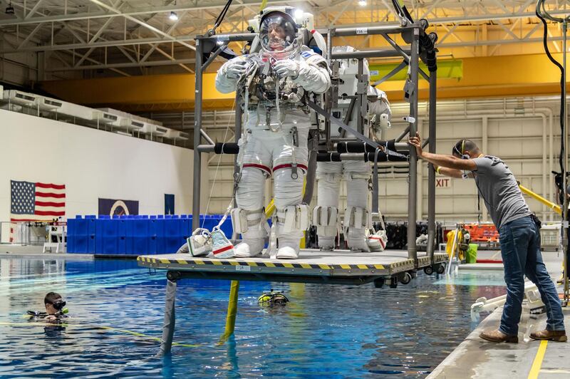 This handout picture taken on June 19, 2020, and obtained on July 27, 2020, from NASA shows SpaceX Crew-2 ESA astronaut Thomas Pesquet during ISS EVA Maintenance 2 training at the Neutral Buoyancy Laboratory (NBL) in Houston, Texas, ahead of the International Space Station (ISS) mission "Alpha" planned for the Spring of 2021. (Photo by Bill STAFFORD / NASA / AFP) / RESTRICTED TO EDITORIAL USE - MANDATORY CREDIT "AFP PHOTO / NASA / Bill STAFFORD" - NO MARKETING NO ADVERTISING CAMPAIGNS - DISTRIBUTED AS A SERVICE TO CLIENTS