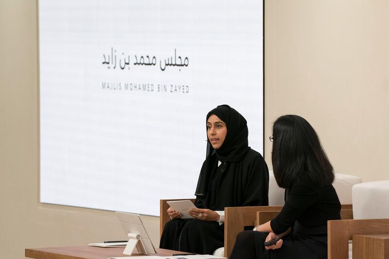 ABU DHABI, UNITED ARAB EMIRATES - May 23, 2018: HE Hessa Essa Buhumaid, UAE Minister of Community Development (2nd R), speaks, during a lecture by Angela Duckworth (R), titled ‘True Grit: The Surprising, and Inspiring Science of Success’, at Majlis Mohamed bin Zayed.
 ( Mohamed Al Hammadi / Crown Prince Court - Abu Dhabi )
---