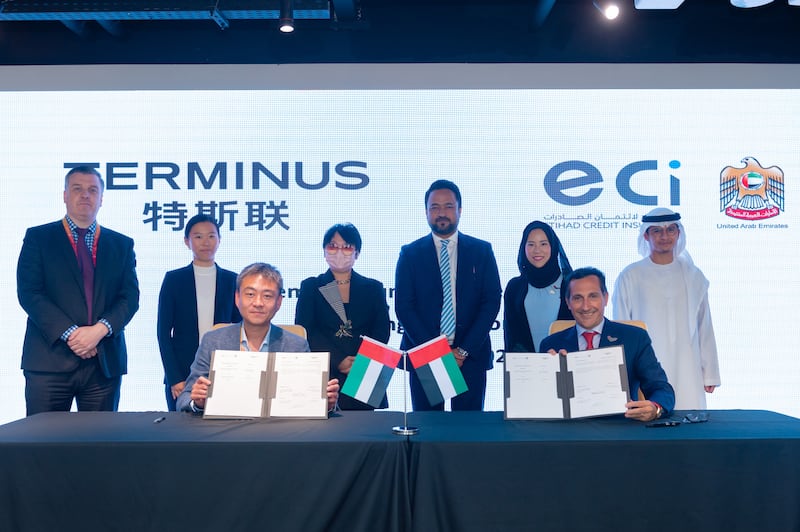 Massimo Falcioni, chief executive of ECI (seated right) and Lance Wang, vice president of Terminus Group, at the signing ceremony. Photo: ECI