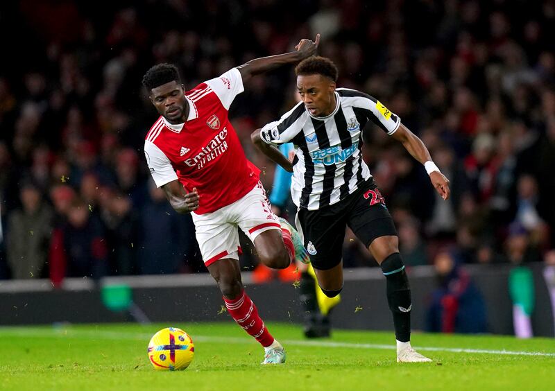 Joe Willock 7: Up against his former club and had to curtail some of his attacking instincts to try and help Burn contain Saka down Newcastle left. Relentless effort from midfielder who limped off after picking late injury. PA