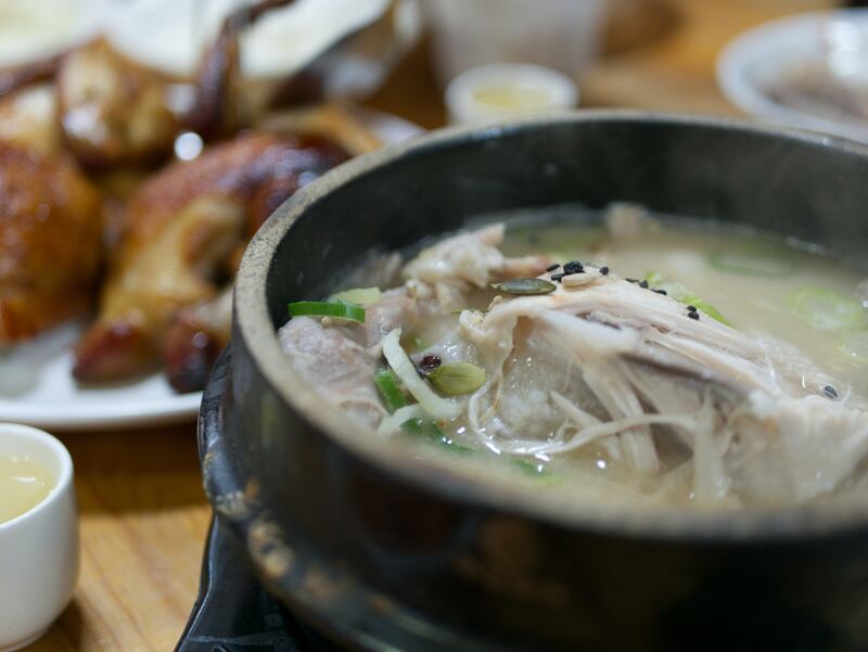 Chicken soup with ginseng (samgyetang). Cyprien Delaporte / Unsplash
