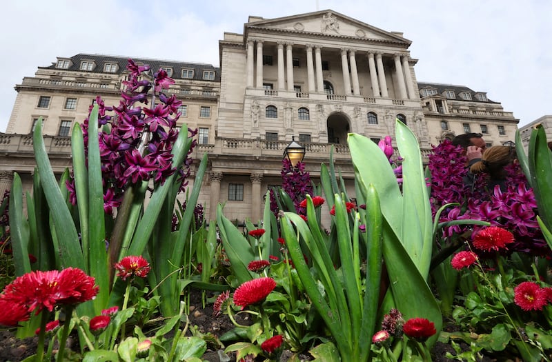 Spring flowers bloom in front of the Bank of England building in London. Former Fed chairman Ben Bernanke said the Bank of England's main forecasting method needs a complete overhaul.  Reuters / Toby Melville / File Photo