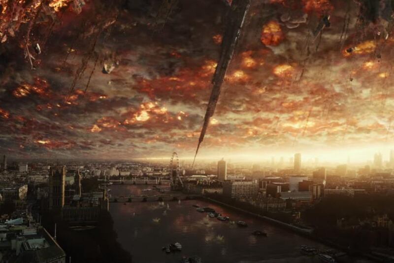 A new TV spot for Independence Day: Resurgence shows the Burj Khalifa crashing into the River Thames in London. 