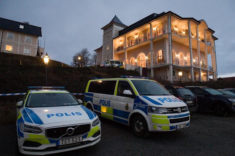 epa07208253 Police vehicles are seen near the premises of the Johannesberg Castle in Rimbo, some 50km north of Stockholm, Sweden, 04 December 2018, where peace talks on Yemen are expected to take place this week. The UN-sponsored peace talks are set to take place in Sweden after nearly four years of the deadly conflict, which killed thousands creating an urgent humanitarian crisis.  EPA/JANERIK HENRIKSSON  SWEDEN OUT