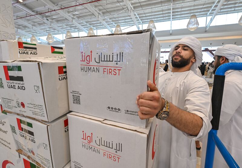 The move is part of the UAE's efforts to provide supplies to the Palestinian people