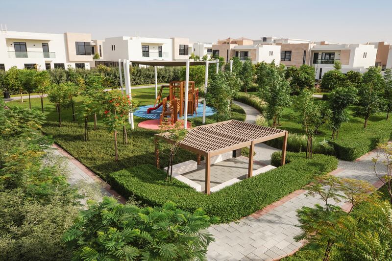 Nasma Residences also features two smaller neighbourhood parks, where extensive tree coverage provides shade. 
