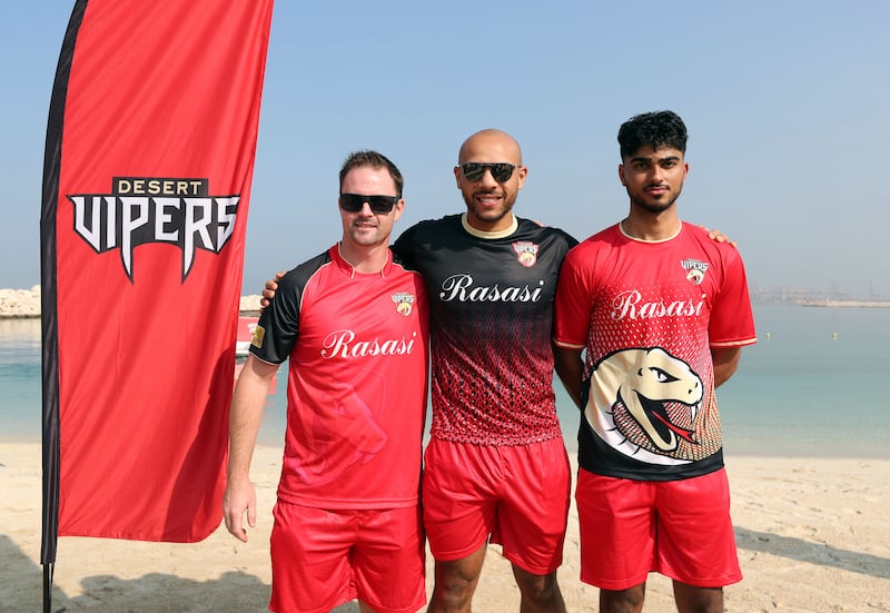 Ali Naseer, right, with Desert Vipers captain Colin Munro with Tymal Mills at the jersey launch. Chris Whiteoak / The National