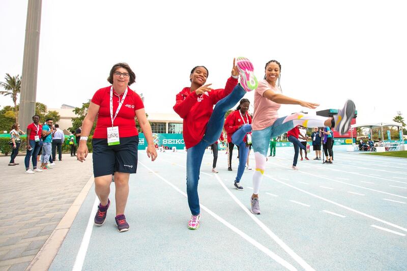 Allyson Felix warms up with Special Olympic athletes. Courtesy: Seven Media 