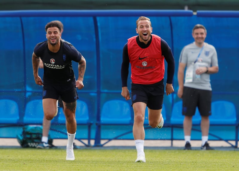 England's Kyle Walker and Harry Kane during training REUTERS / Lee Smith