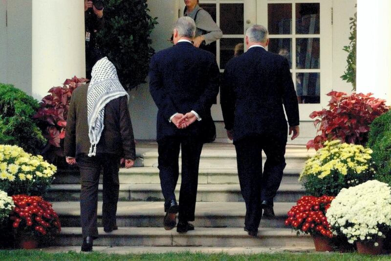 President Clinton(C) Israeli Prime Minister Benjamin Netanyahu(R) and Palestinian President Yasser Arafat (L) leave the Rose Garden of the White House October 15 after a statement on the beginning of peace talks between the two Middle East groups. Netanyahu and Arafat are in the Washington area to hold peace talks on the Middle East at the secluded Wye River Plantation. Talks begin later this afternoon.

WM/HB/AA