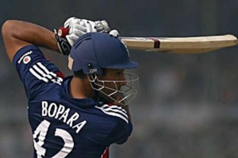 Ravi Bopara made a valuable contribution at the top of the innings with Ian Bell in the third ODI.