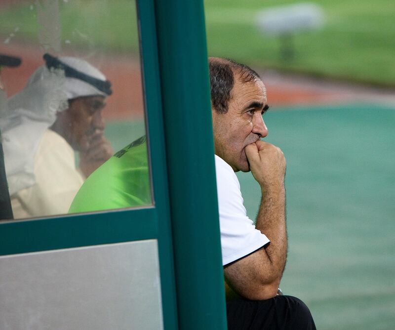  Dubai, United Arab Emirates, Sept. 9 2012,  Emirates vs Al Dhafra- Emirates Head Coach on the bench . Mike Young / The National??