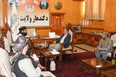 James Cowan meets Yusuf Wafa, Governor of Kandahar province. Photo: The Halo Trust