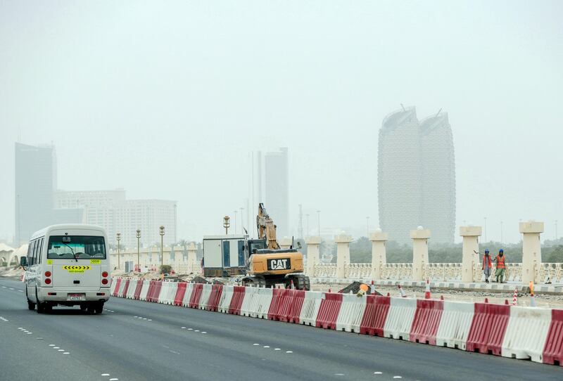Abu Dhabi, United Arab Emirates, May 19, 2019. –Muggy weather at Eastern Mangroves Road. 
Victor Besa/The National
Section:  NA
Reporter: