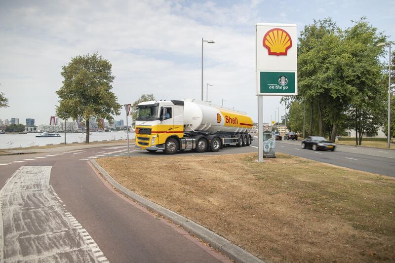 A Shell tanker truck departs after making a delivery at a gas station, operated by Royal Dutch Shell Plc., in Rotterdam, Netherlands, on Wednesday, July 25, 2018. Shell is scheduled to release earnings figures on July 26. Photographer: Jasper Juinen/Bloomberg