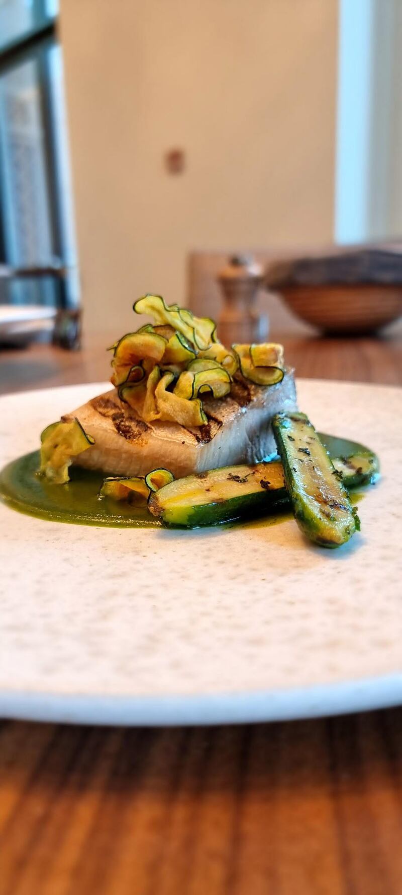 The ricciola, made with amberjack tuna, courgettes, vinegar and mint, is a stand-out dish.